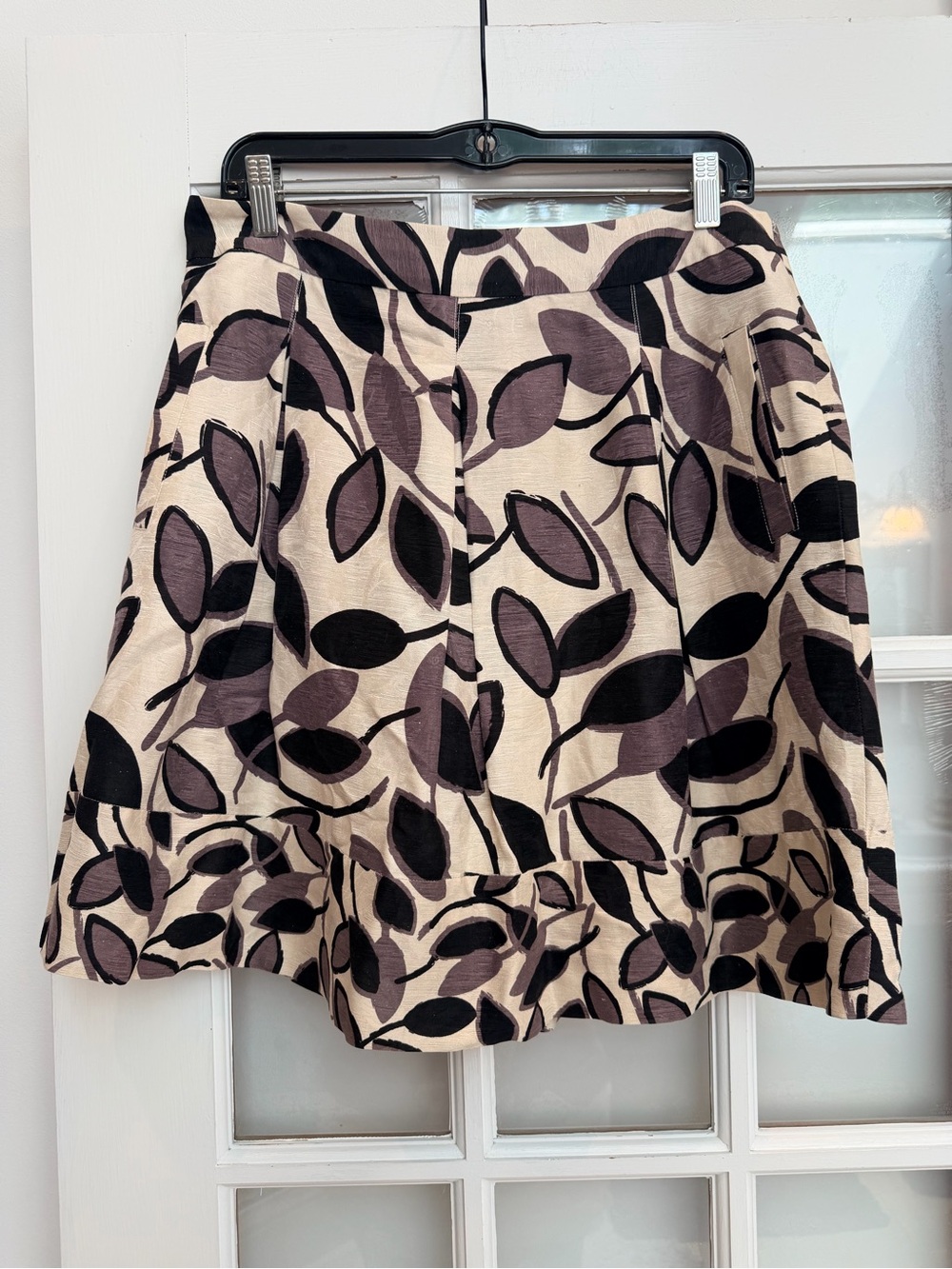 BCBGMAXAZRIA Y2K Chic Silk Linen Leaf Print A-Line Pleated Skirt Size 8 Medium